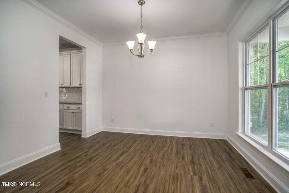 Image 4: Badin-Interior-1