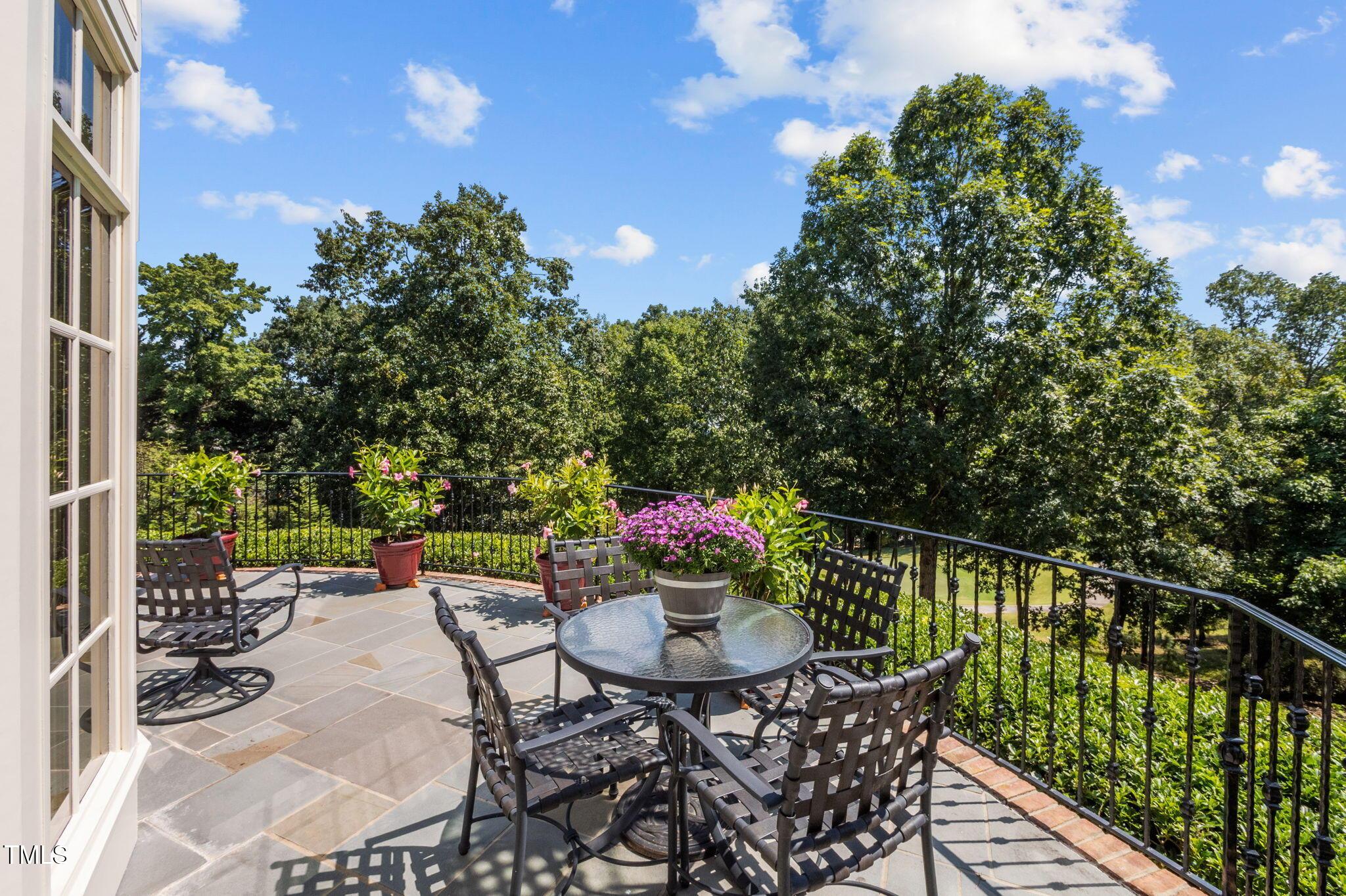 Image 2: 70-web-or-mls-P1082918