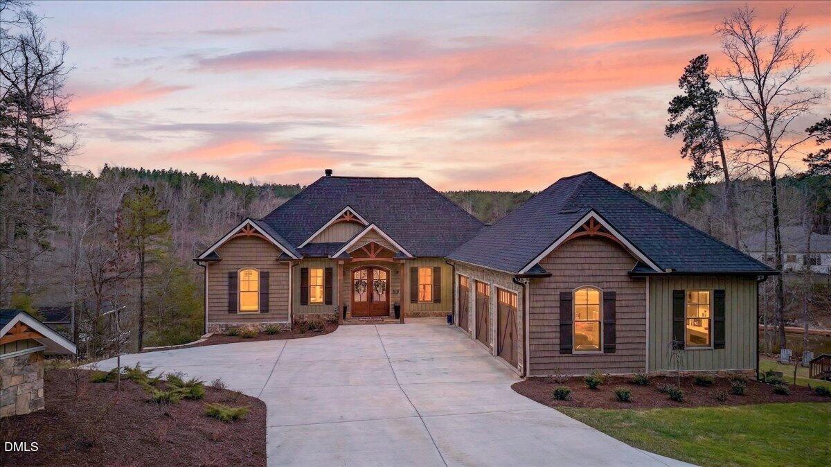 Image 4: 82-Finished 1050 crystal forest dr (82 o