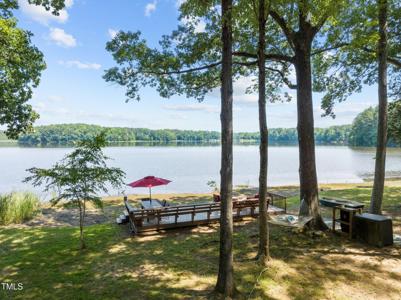901 Edgewater Drive