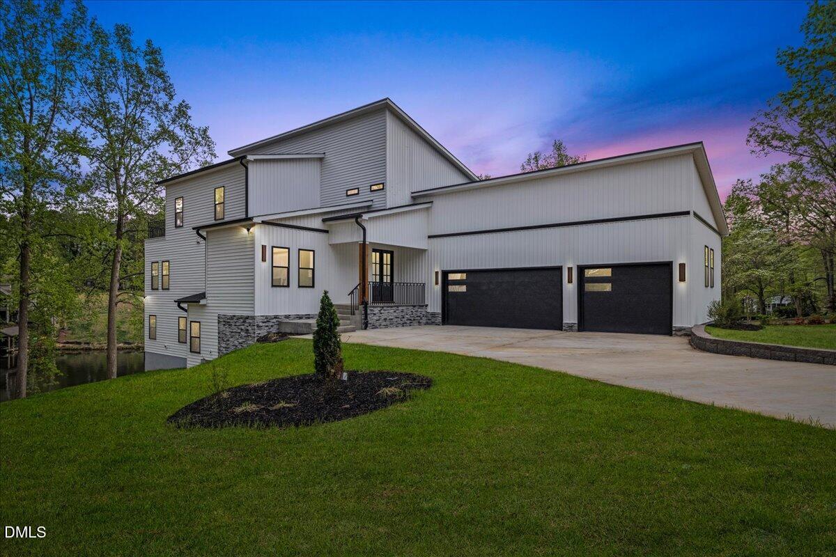 Image 1: 01-543 Sagamore Dr