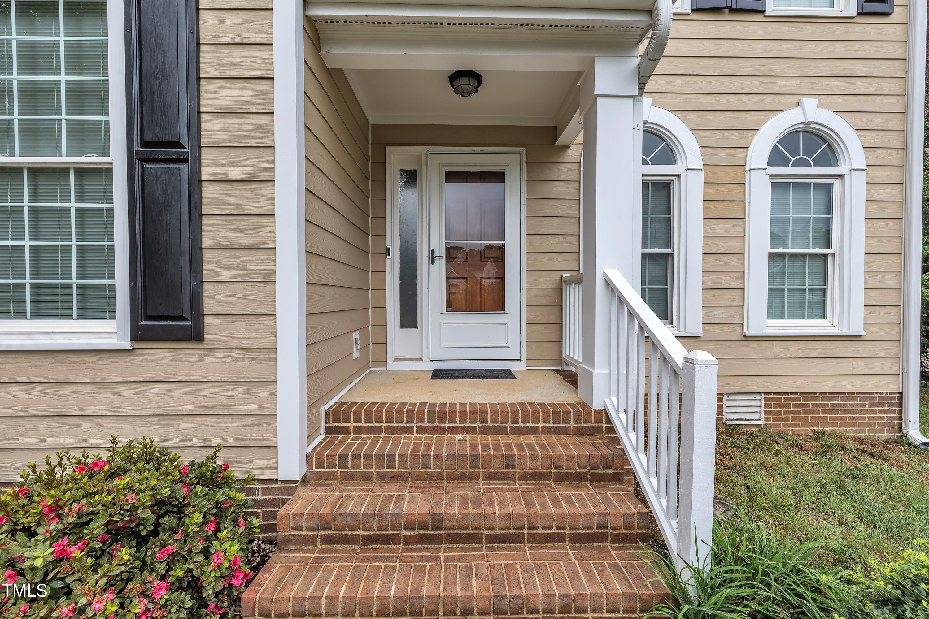 Image 2: 06-103 Springberry-6