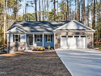 1099 Woodridge Trail