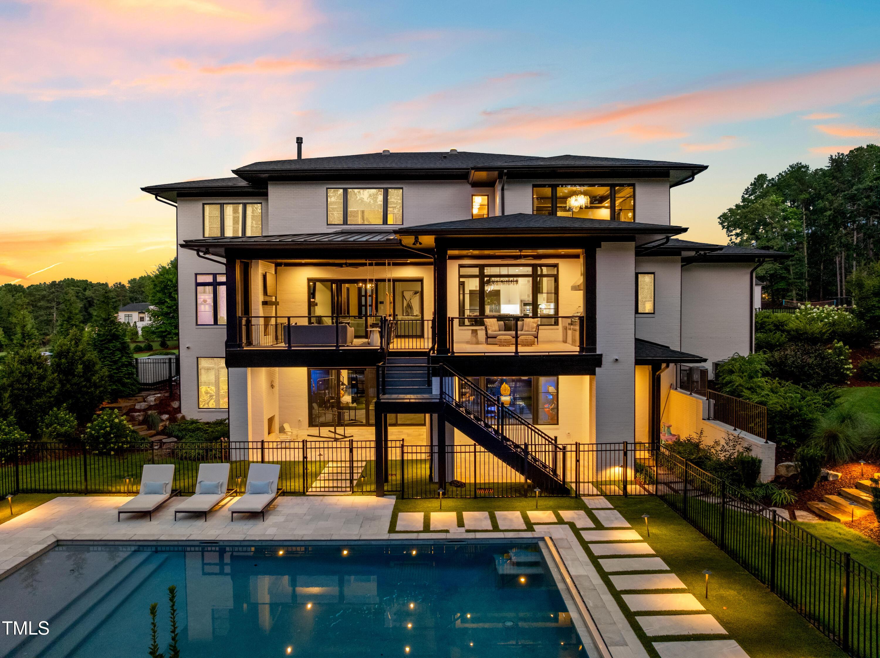 Image 3: Century Oak Twilights-10