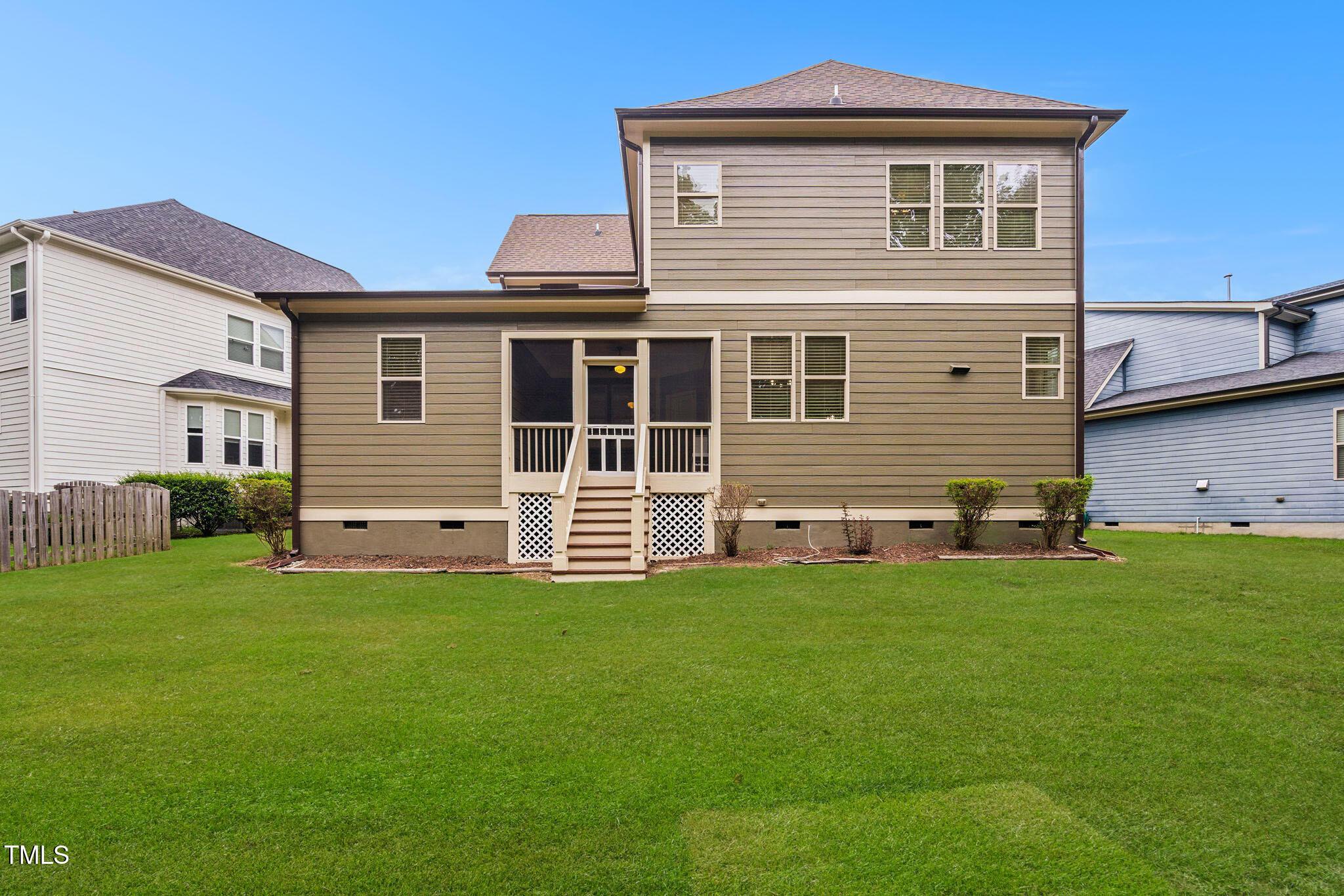 Image 2: 20-web-or-mls-129-middlegreen-pl