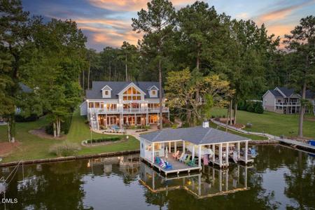 54 Stonecrop Circle