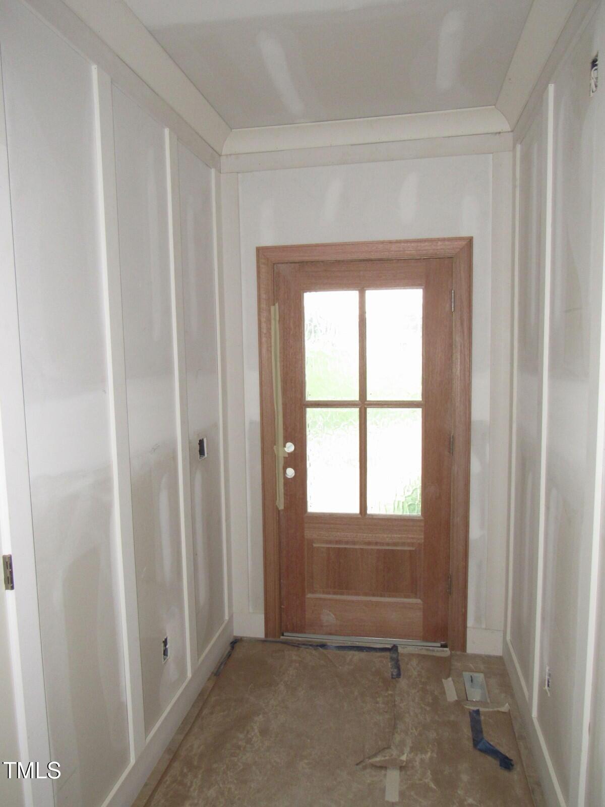 Image 2: Foyer