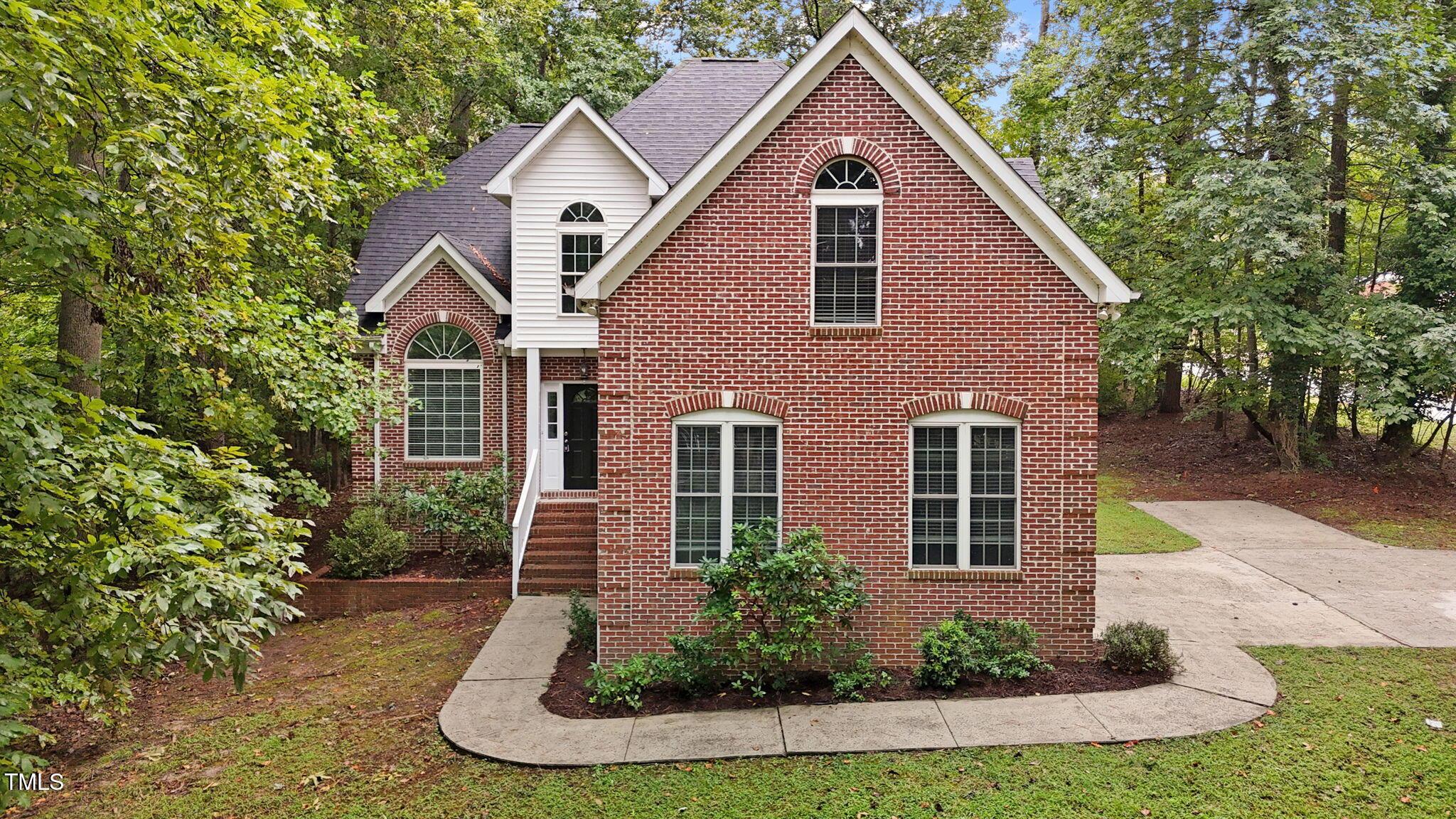 Image 1: 4-web-or-mls-DJI_20250910125233_0117_D