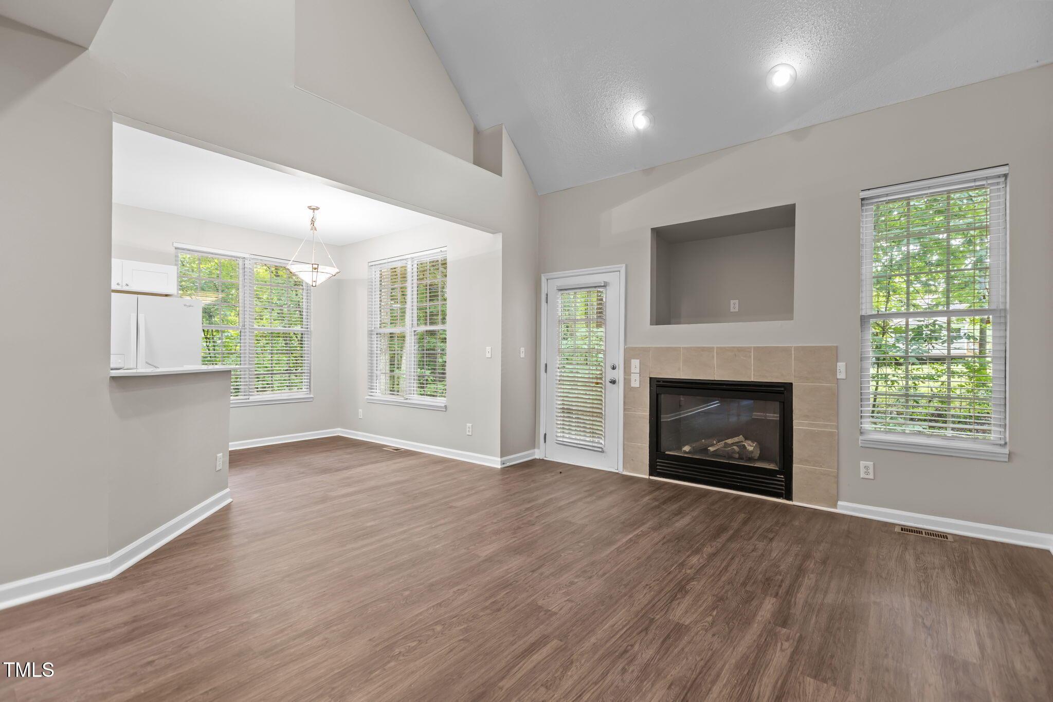 Image 2: 26-web-or-mls-2N6A0662