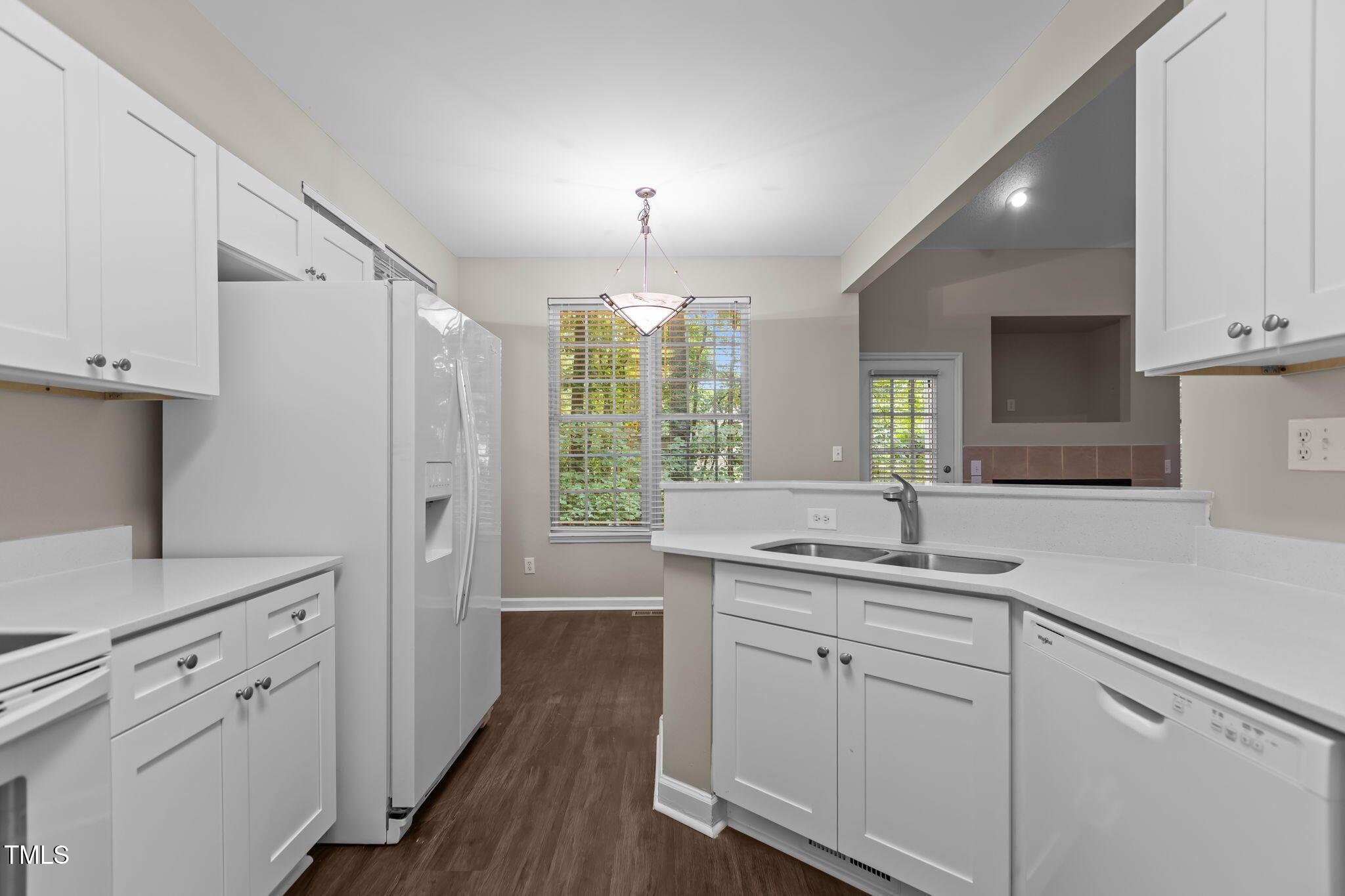 Image 3: 19-web-or-mls-2N6A0641