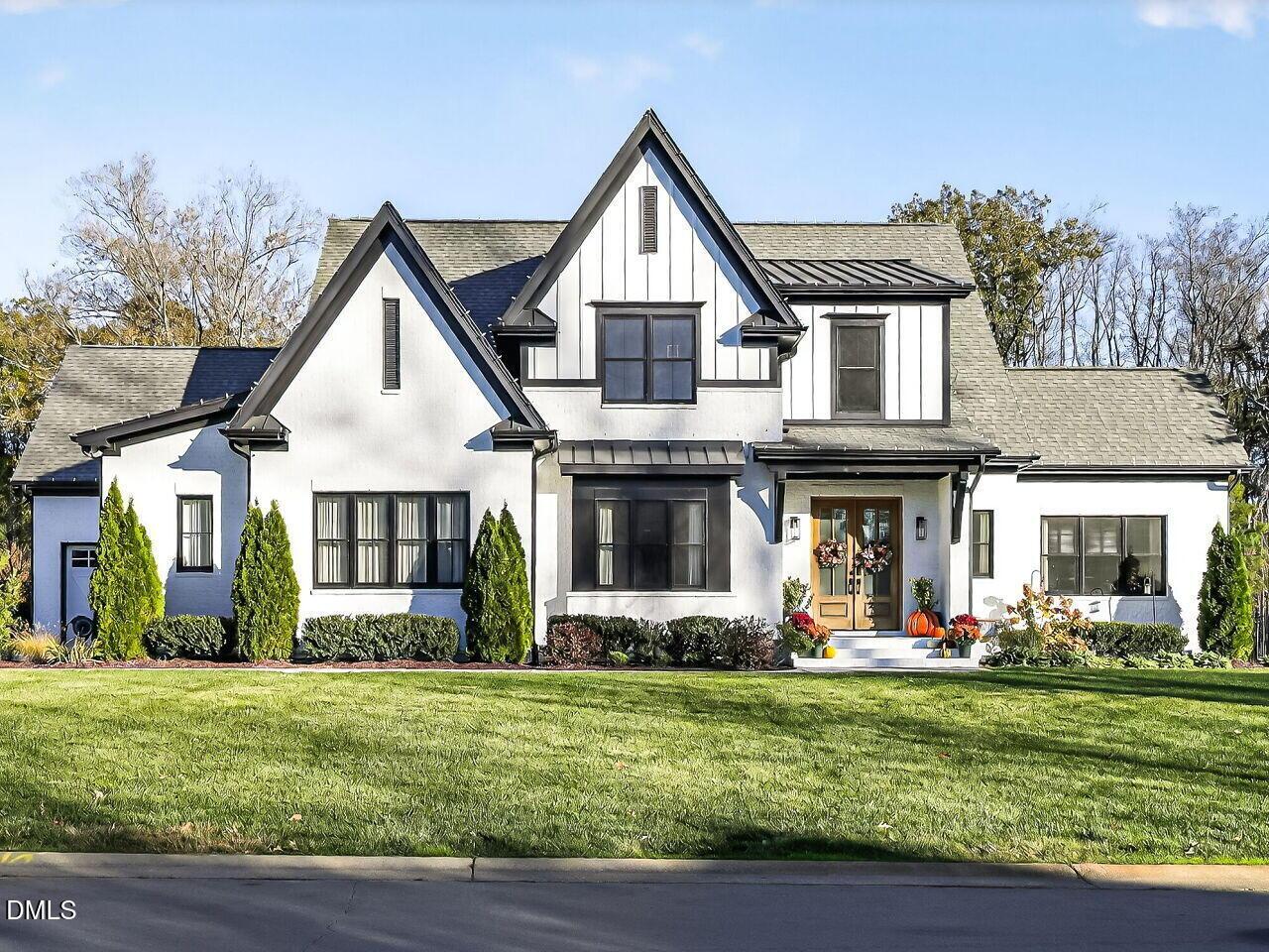 Image 4: 001-1280x960-main-exterior