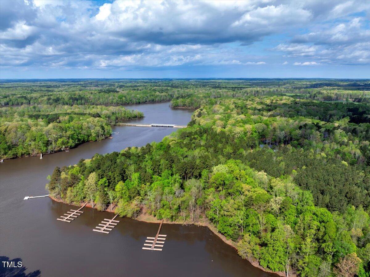 Image 2: Lake Living