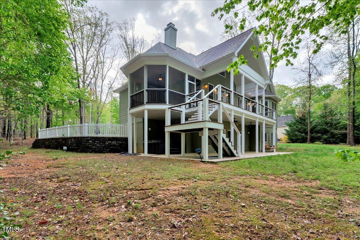 Image 4: Custom Home