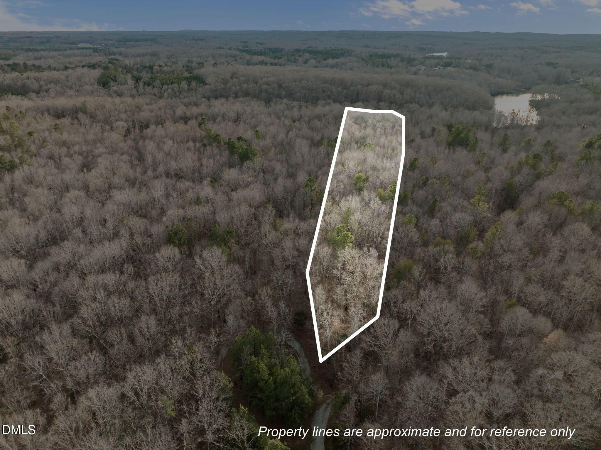 Image 4: APPROXIMATE LOT LINES