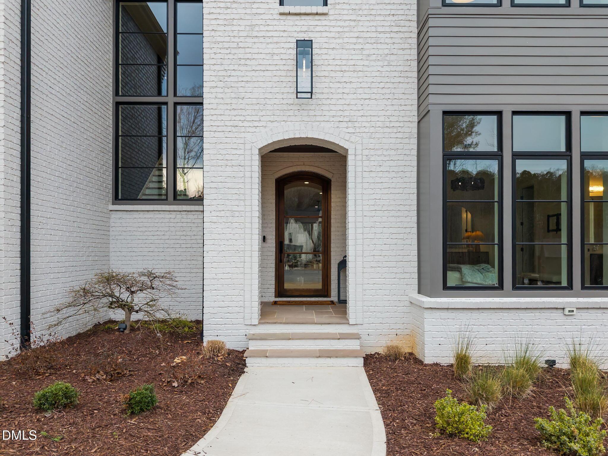 Image 4: 27-web-or-mls-DJI_20260312083938_0415_D