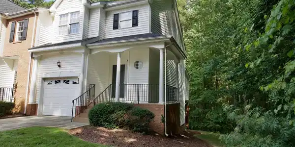 4500 Treerose Way