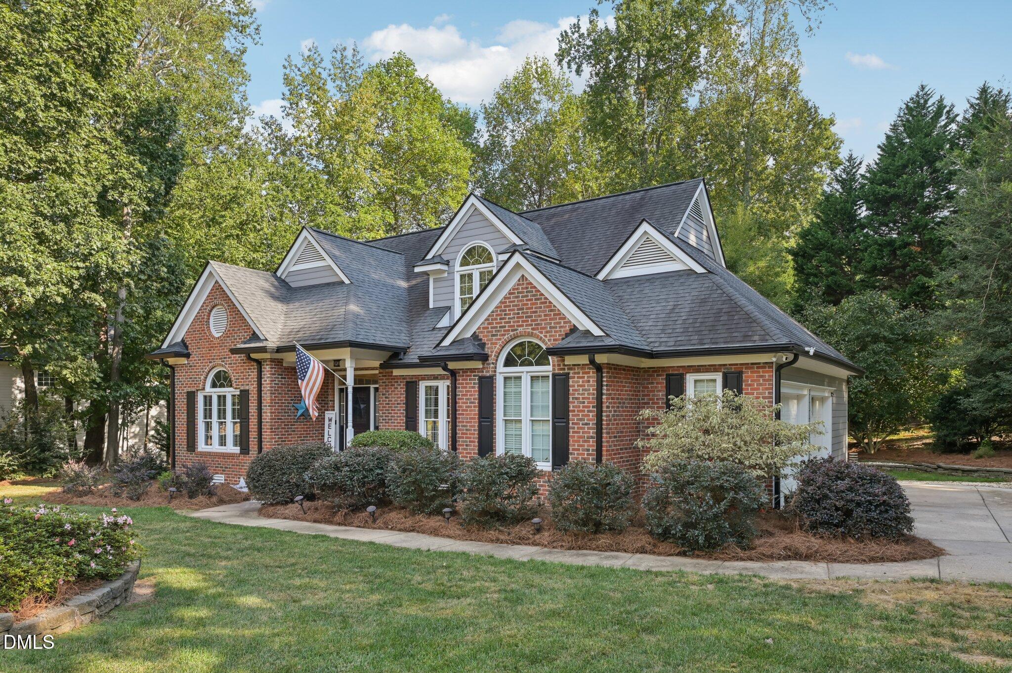 Image 4: 4-web-or-mls-Greenpoint Ln-S2509-002