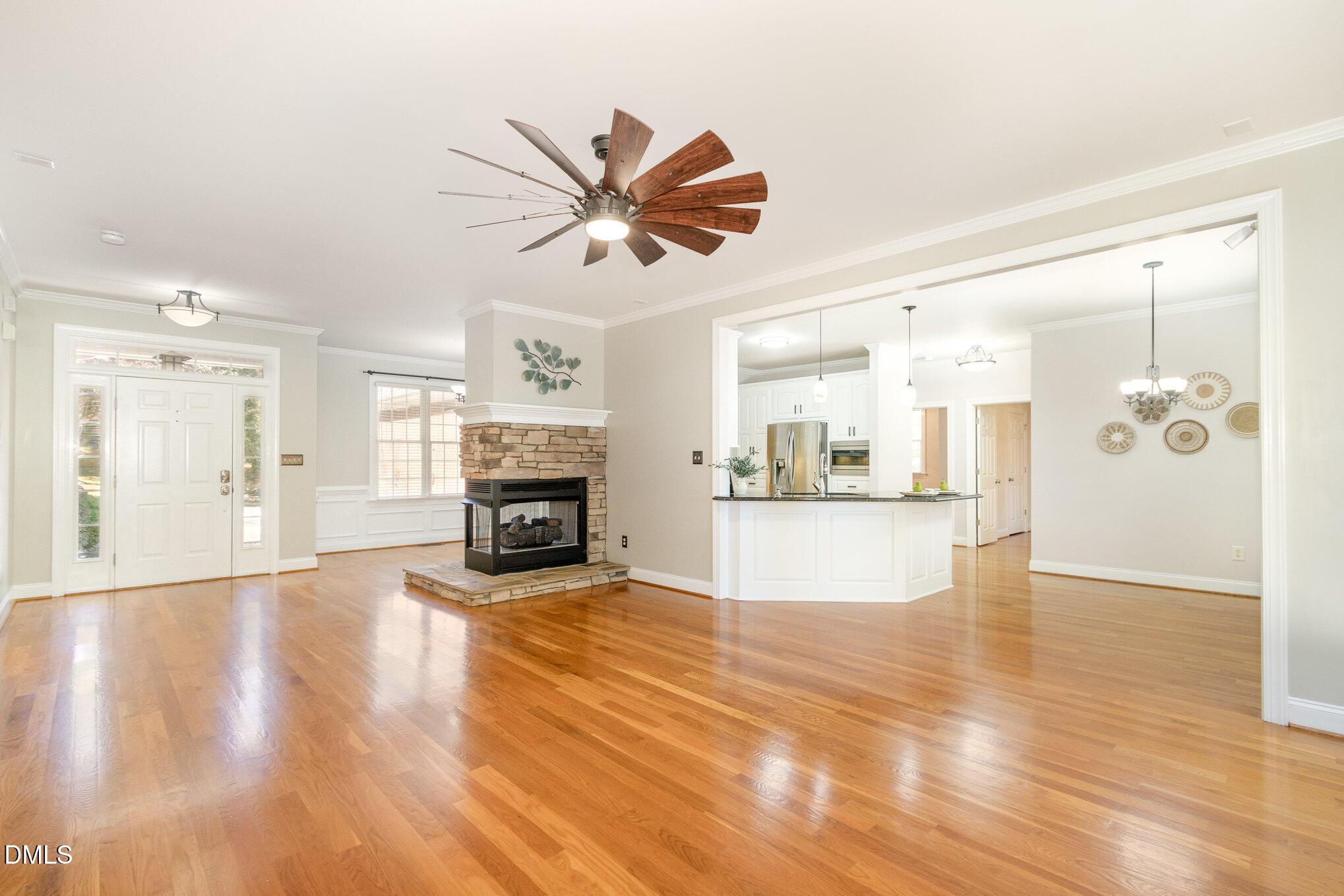 Image 4: 007_img_9058-edit_1