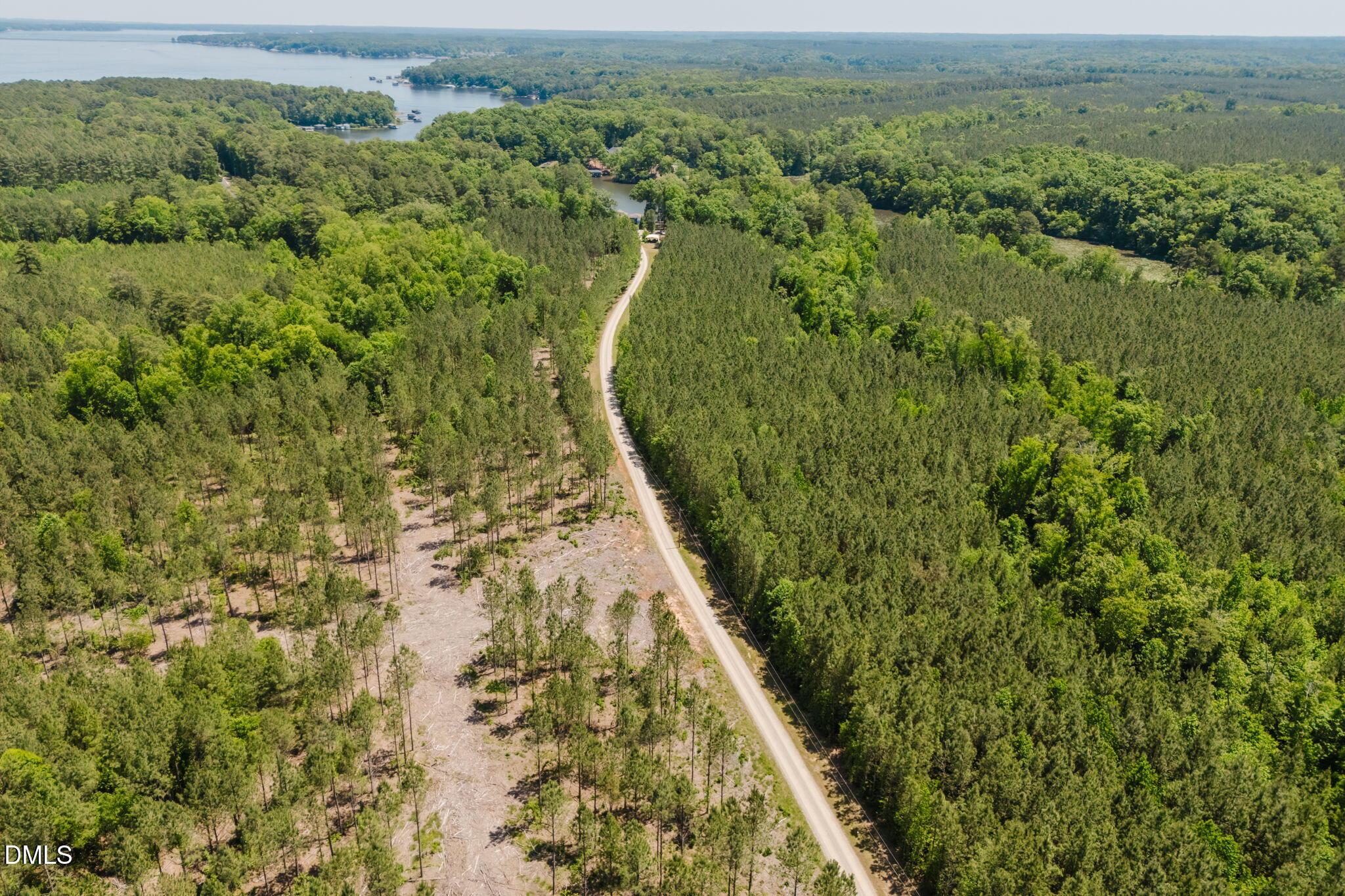 Image 4: 29-web-or-mls-370-robinson-ferry-rd