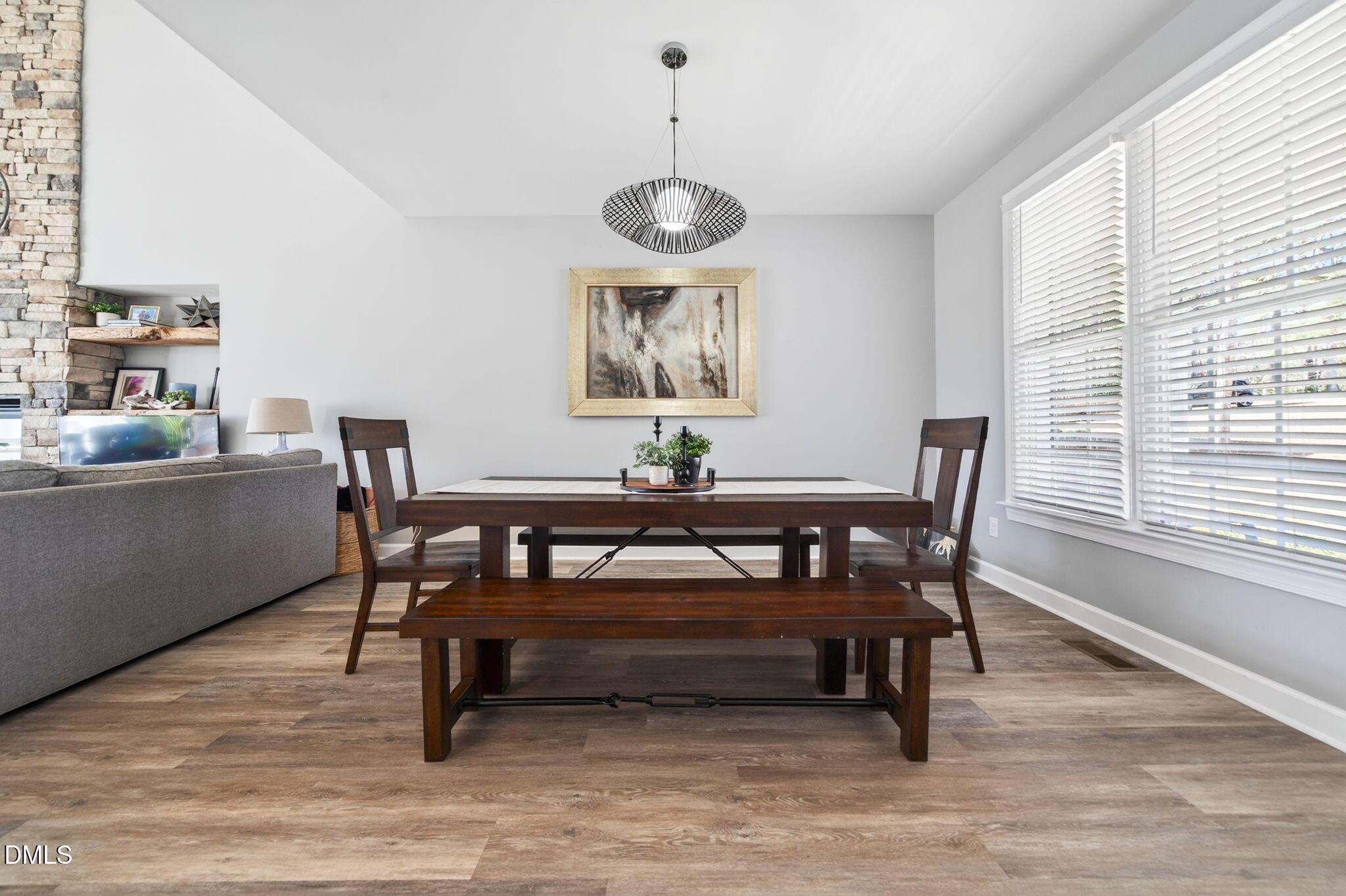 Image 4: 8-web-or-mls-110 Pontiac Cove-54