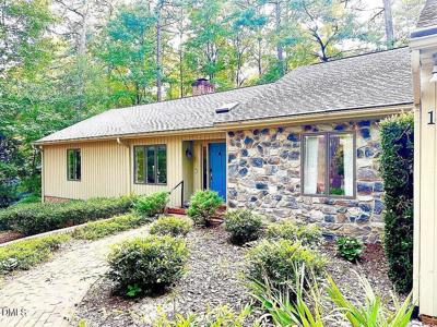 1907 Wedgewood Drive