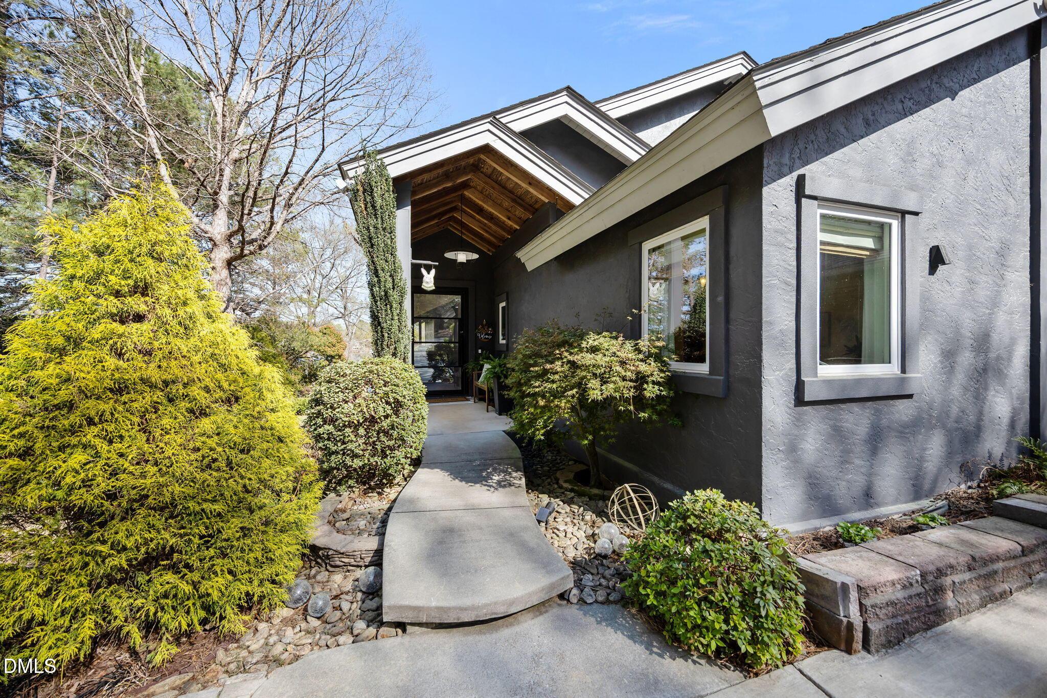 Image 4: 5-web-or-mls-IMG_2707