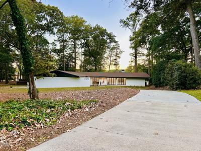 500 Walnut Creek Drive