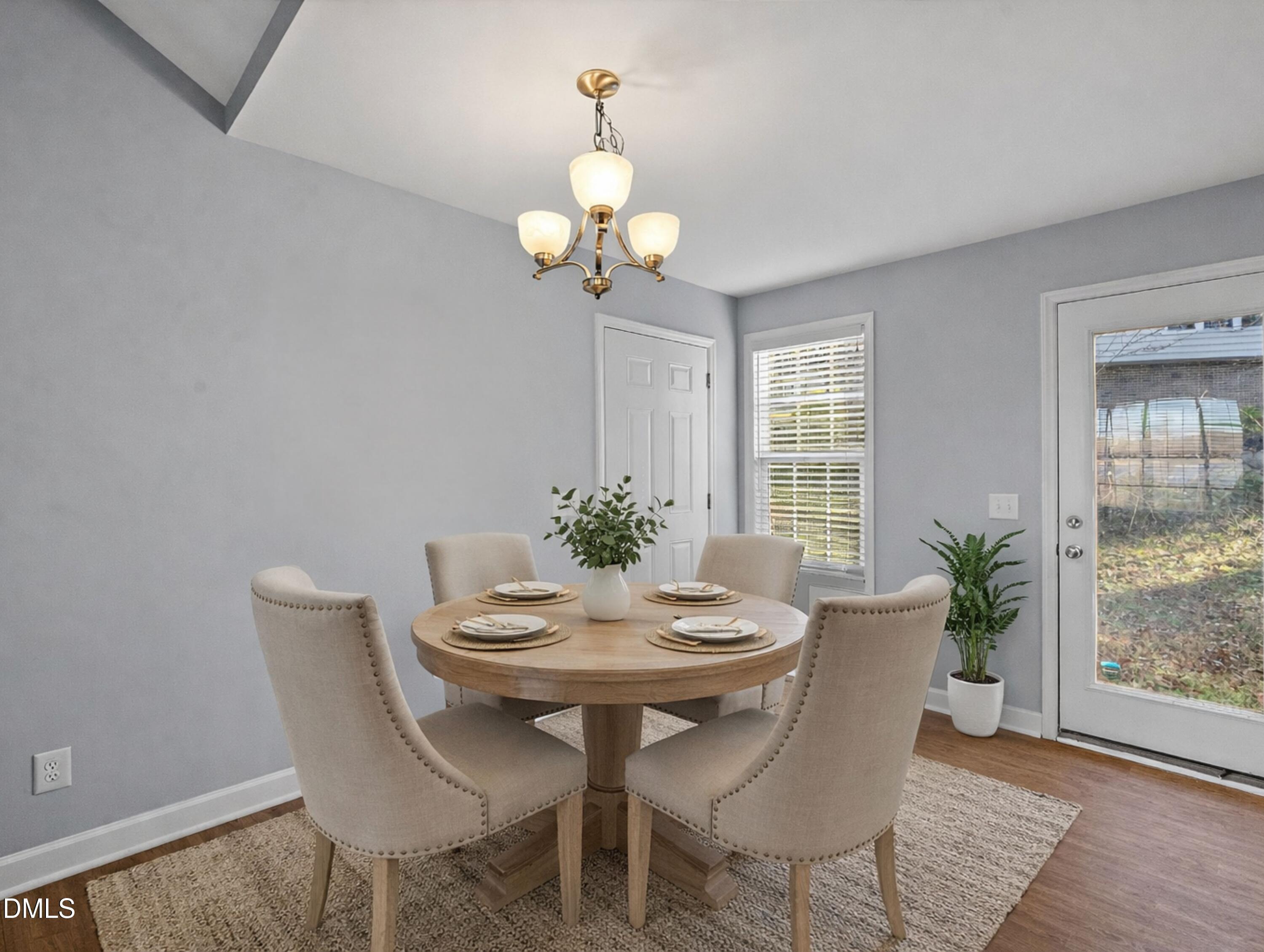 Image 3: niture (35)