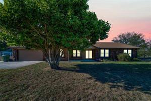 9965 E Clover Creek Drive