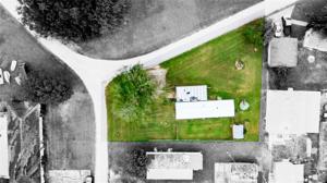 6844 Lakeside Circle