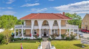 329 W Muskogee Avenue