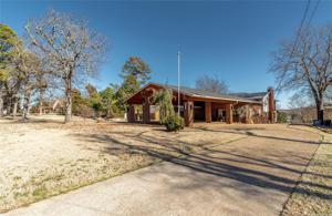 1414 Country Club Road