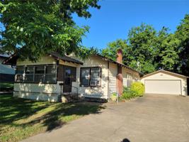 306 S 1st