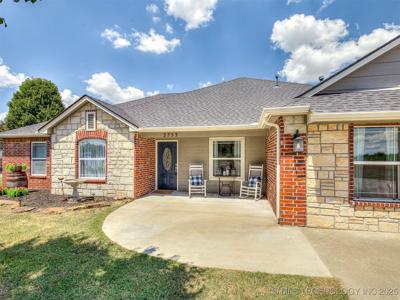 2753 Green Briar Court