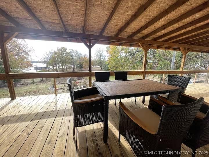 Image 3: Back Covered Deck for enjoying Your Lake Times