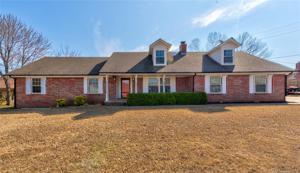 104 Lakeview Drive