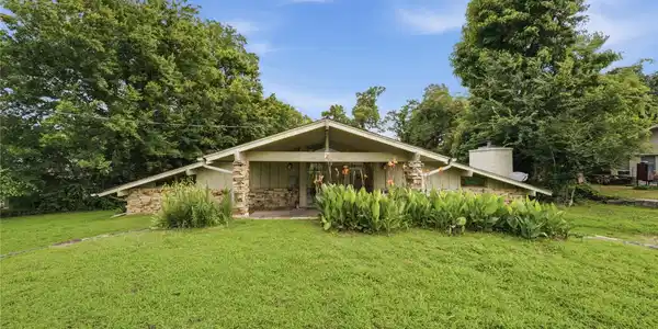 Image 2: Front View of Home
