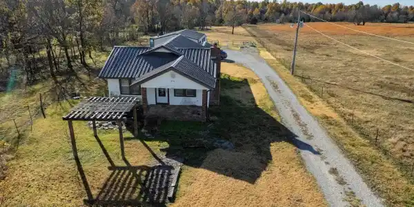 3998 E 390 Road
