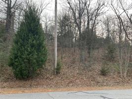 2994 W Lakeshore Bluff Drive