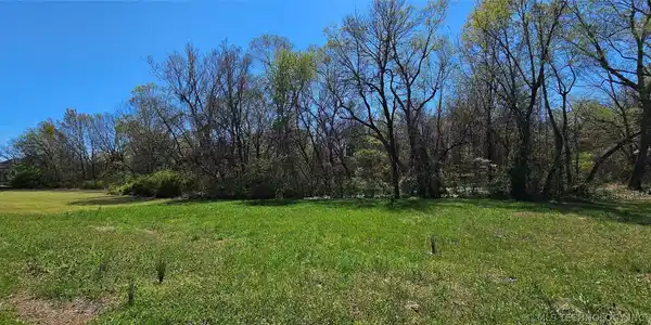 9 Coon Creek Drive