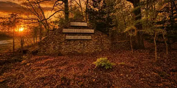 Image 3: Twin Mountain Estates Entry Sign