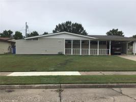 422 Meadowbrook Lane