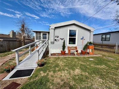 18 W Elm Drive