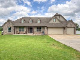 1499 Town And Country Drive
