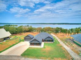 100 Dixie Cove