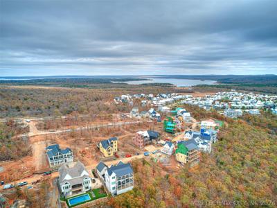 132 Lower Greenway Way