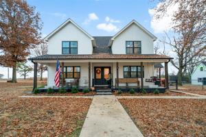 2130 Meadows Circle