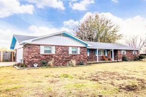 614 Iris Drive