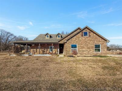22238 E 843 Road