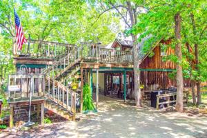 1246 Robin Hood Road